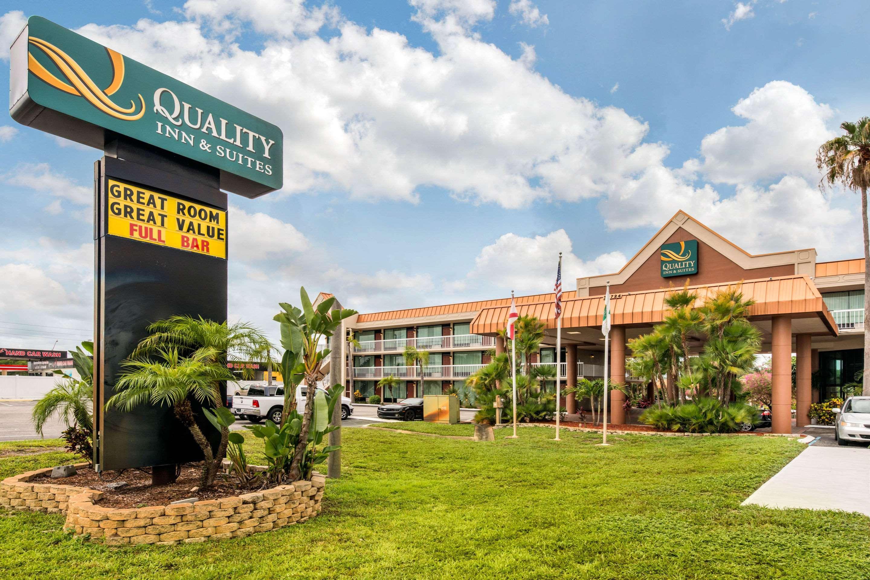 Quality Inn & Suites Tarpon Springs South Bagian luar foto